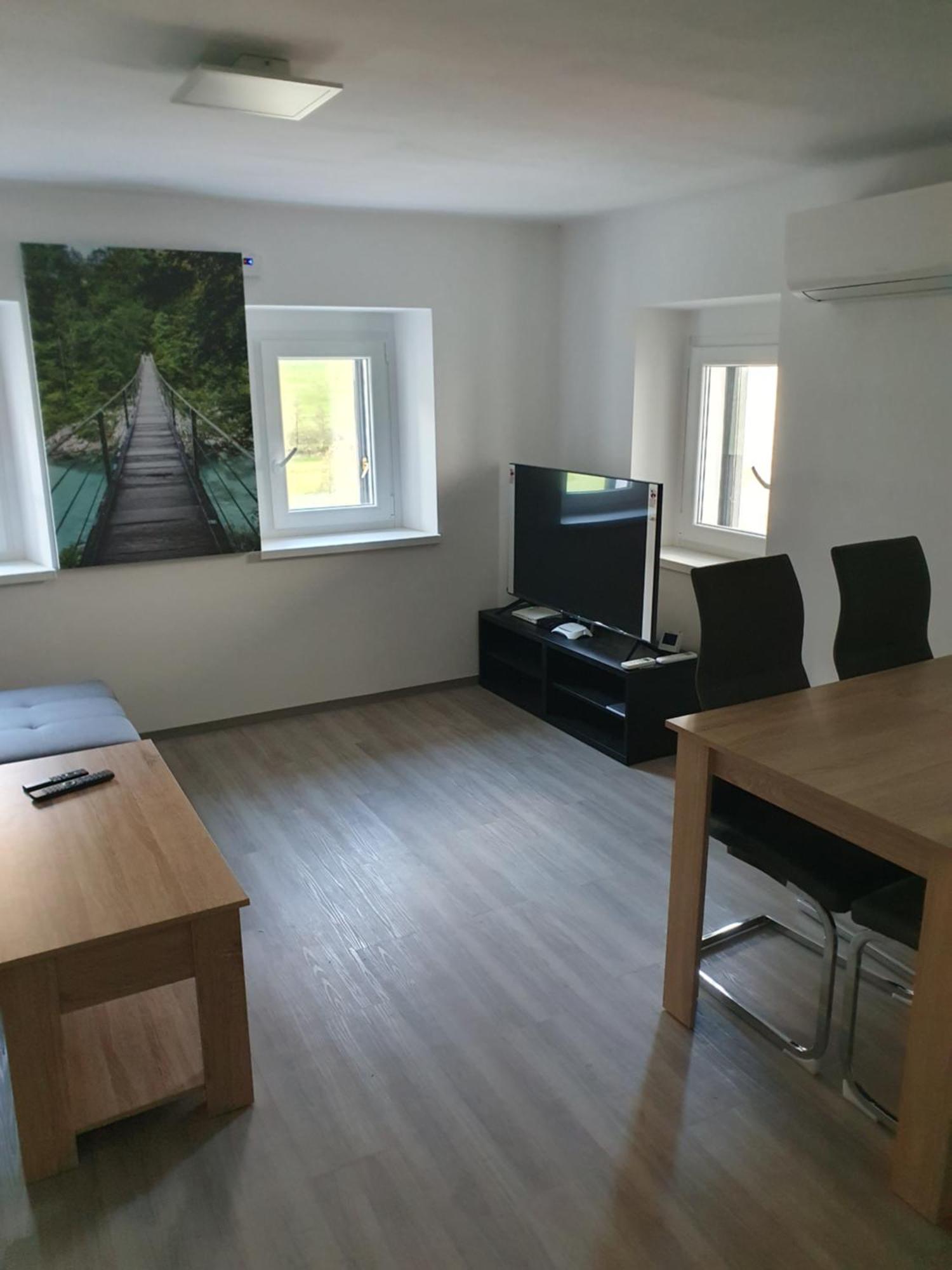 Apartment Ledince Most na Soči Εξωτερικό φωτογραφία